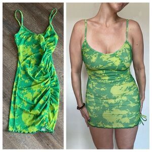 PrettyLittleThing Bodycon Mini Dress NEW Ruched Green Tie Dye 2